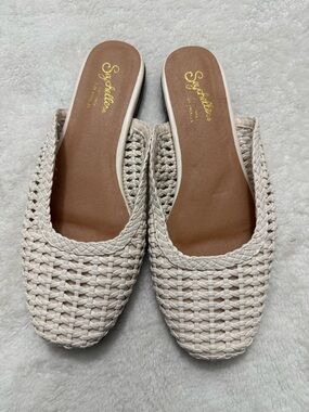 Seychelles Woven Slip-On Mules in Cream